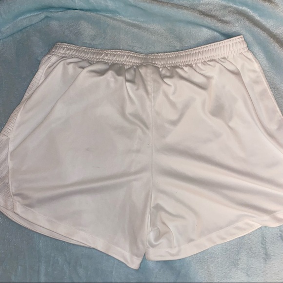 Nike shorts - Picture 4 of 5